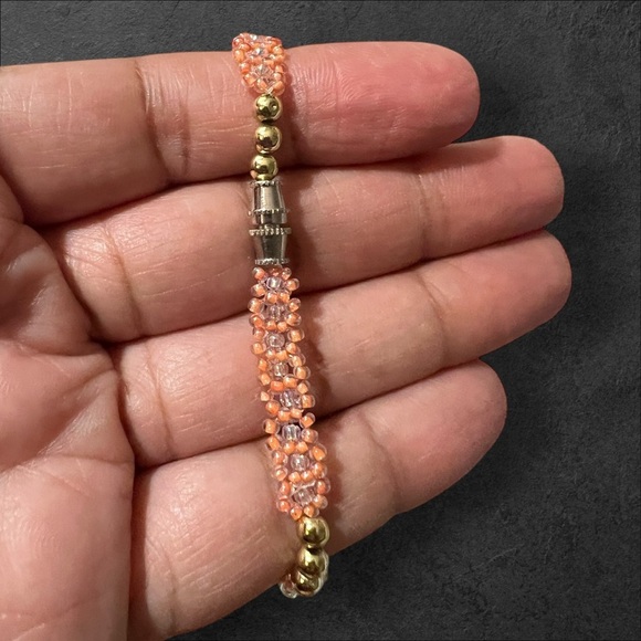 Elegant Blue and Gold Beaded Bracelet Set - Picture 5 of 6